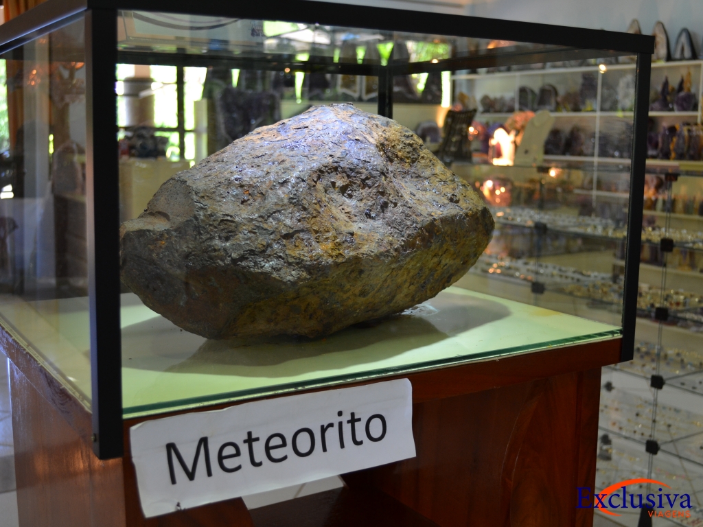 Mina de Garimpo e Mineral Tour em Ametista do Sul